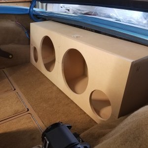 Speaker Box R.jpg