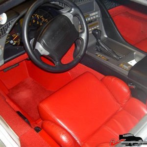 90 Vette Interior 005 (Small).jpg