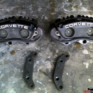 corvettecalipers (Large).jpg