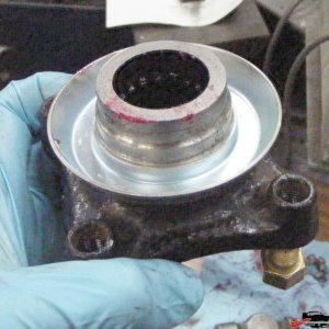 rear spindle - 13 - flange protection.jpg