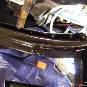 windshield frame 1.jpg