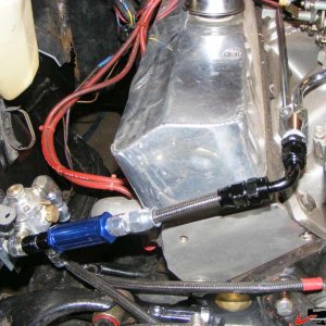 fuel line 1.jpg