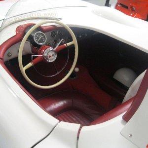 LINGENFELTER - 54 VETTE EX-87 DUNTOV MULE INTERIOR.jpg